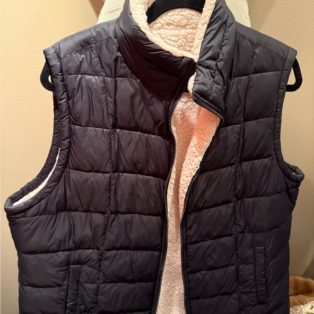 Reversible Black Puffer Vest with Cream Lining